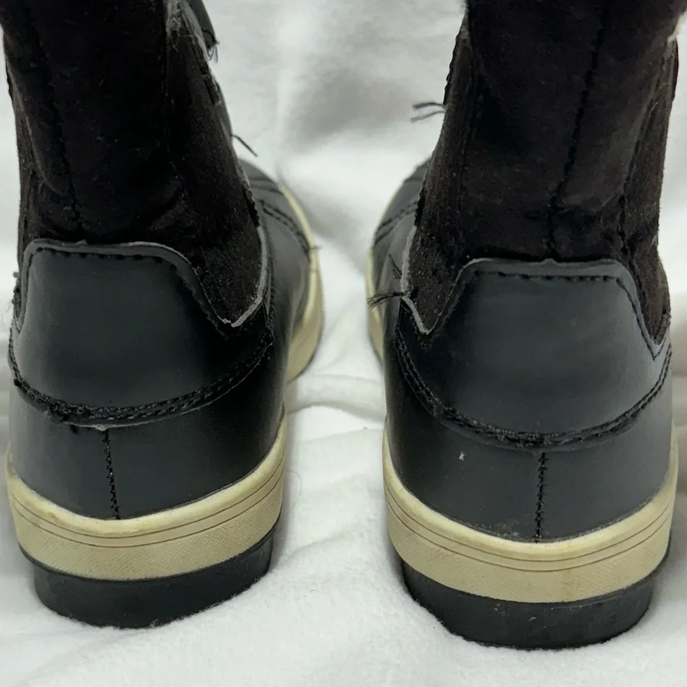 Khombu Girl's Size 1 Daria Black White Knit Embroidered Winter Snow Boots